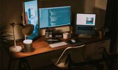 探寻高圆圆的神秘面相在天涯论坛的热议